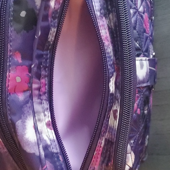 Lug crossbody bag - Picture 8 of 14